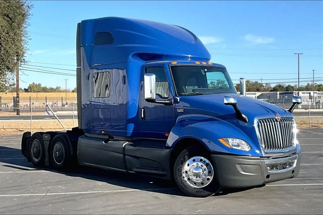 Pre-Owned 2022 International LT625 6x4 Sleeper