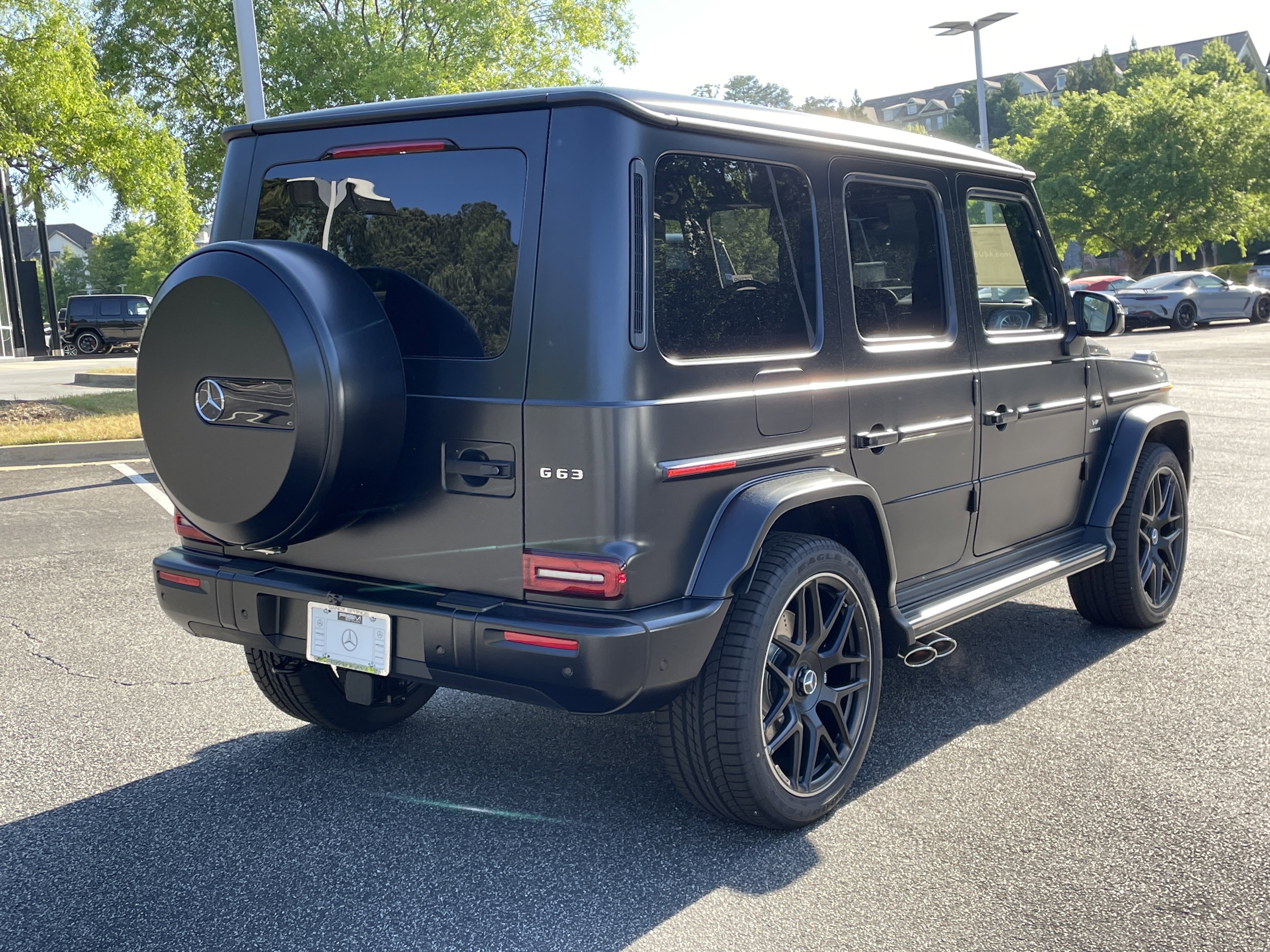 New 2026 MANUFAKTUR Night Black Magno Mercedes-Benz AMG® G 63 SUV image 6