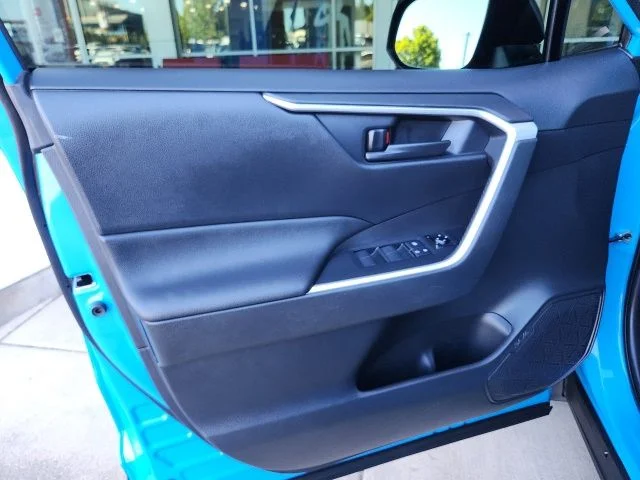 Certified Used 2020 Blue Toyota LE image 14