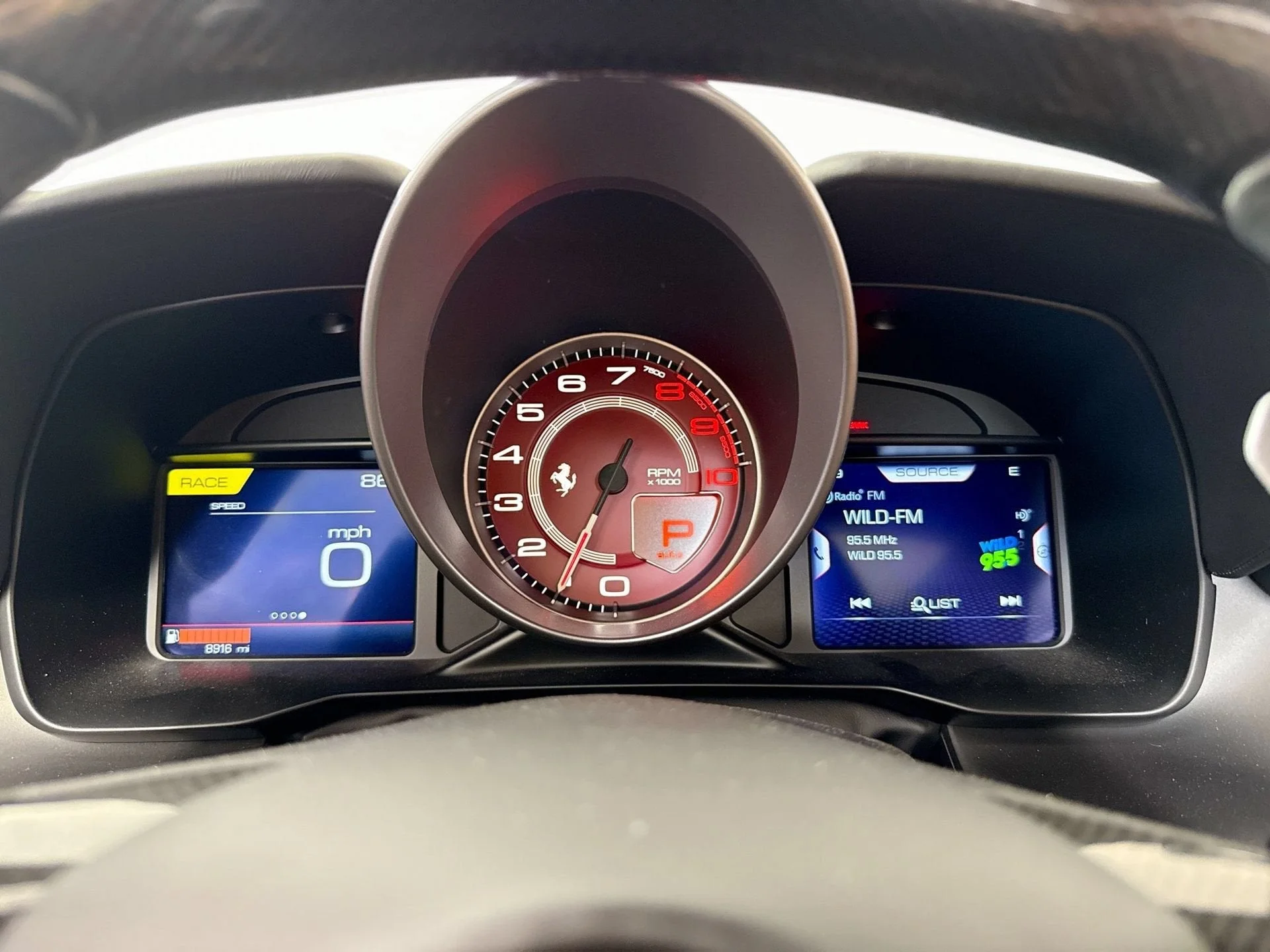 2020 Ferrari F8 Base - Photo 11