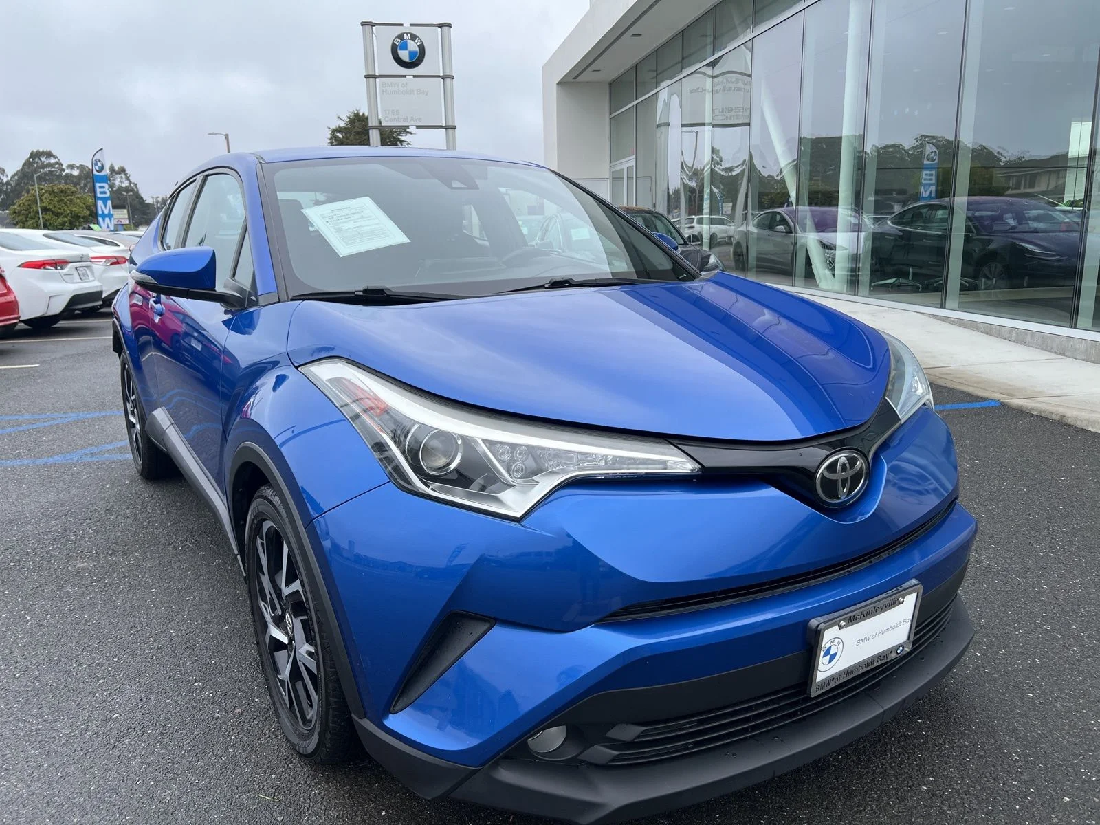 2018 Toyota C-HR XLE Premium's photo