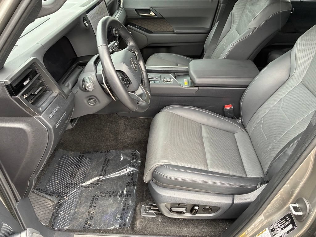 Used 2024 Silver Lexus 550 Luxury image 15