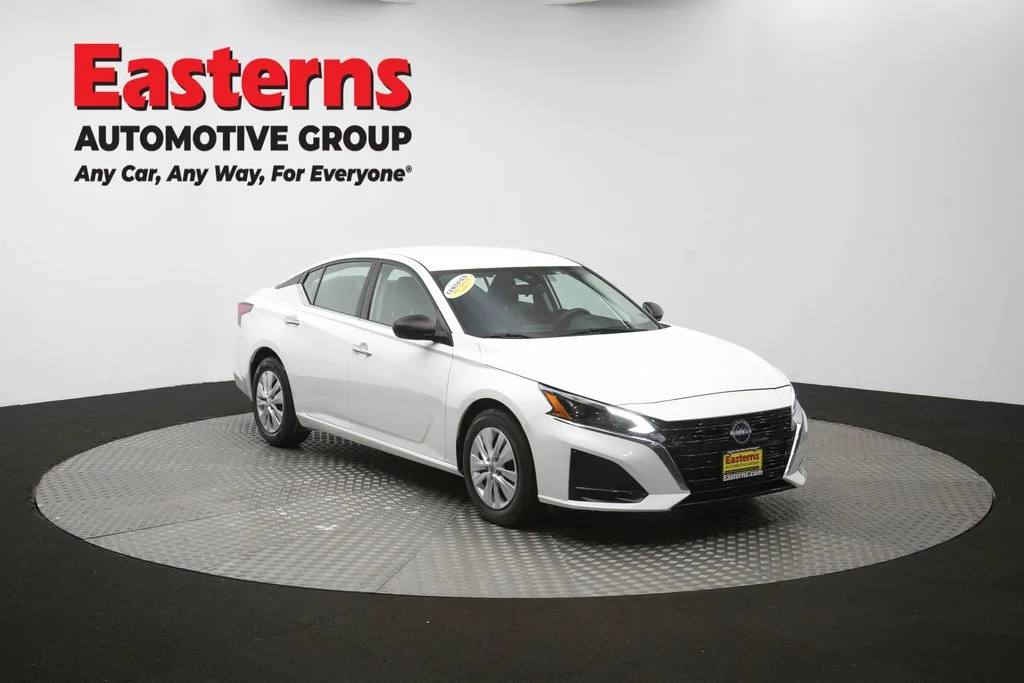Used 2024 White Nissan 2.5 S image 48