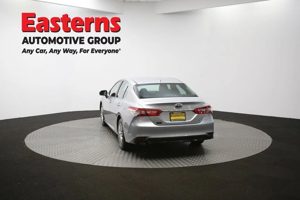 Used 2020 Silver Toyota LE image 61