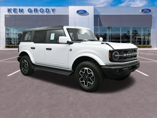2026 Ford Bronco Outer Banks