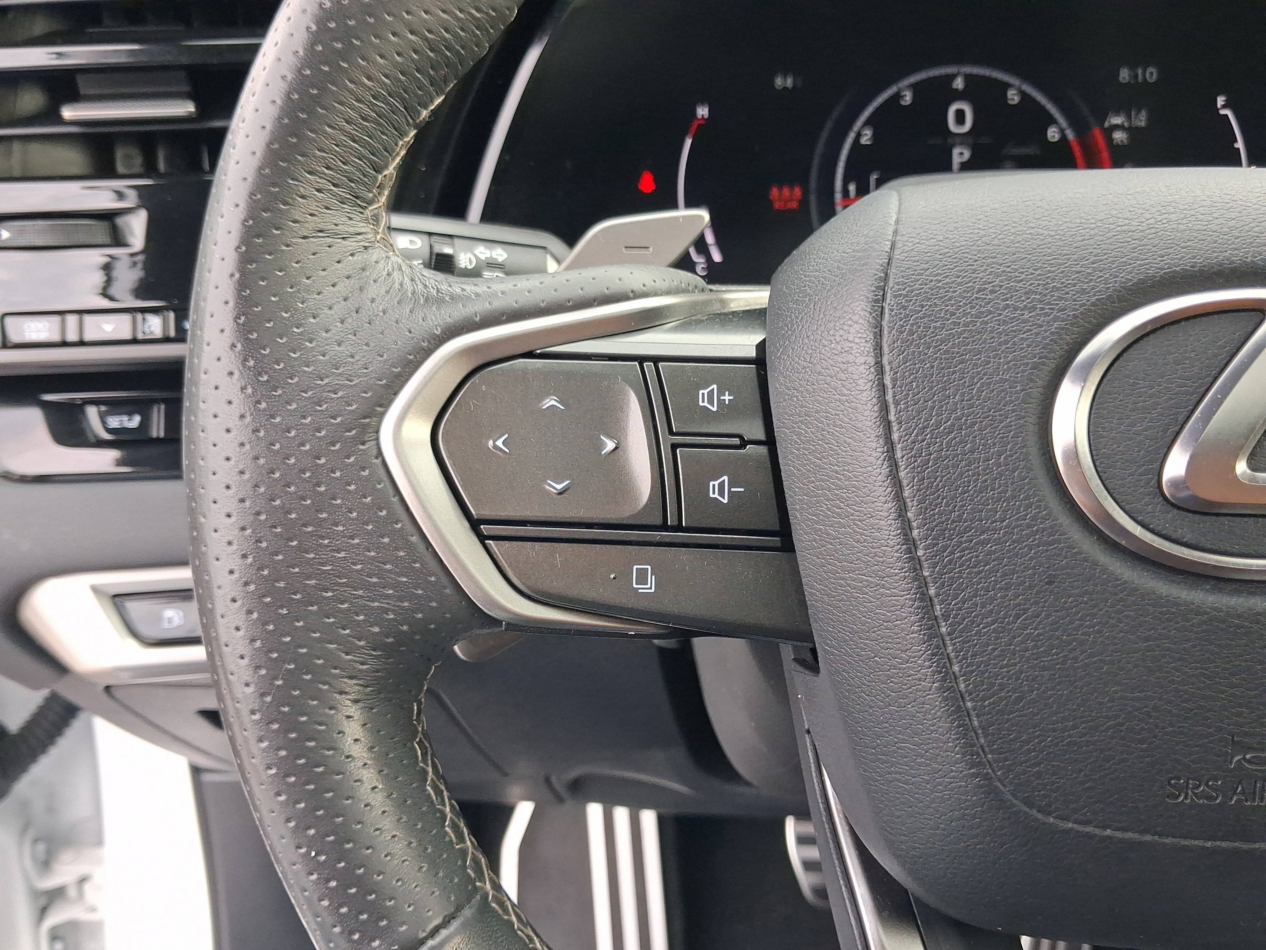 Used 2024 White Lexus 350 F Sport Handling image 20