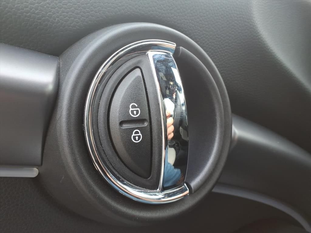 2024 MINI COOPER CONVERTIBLE - Image 17