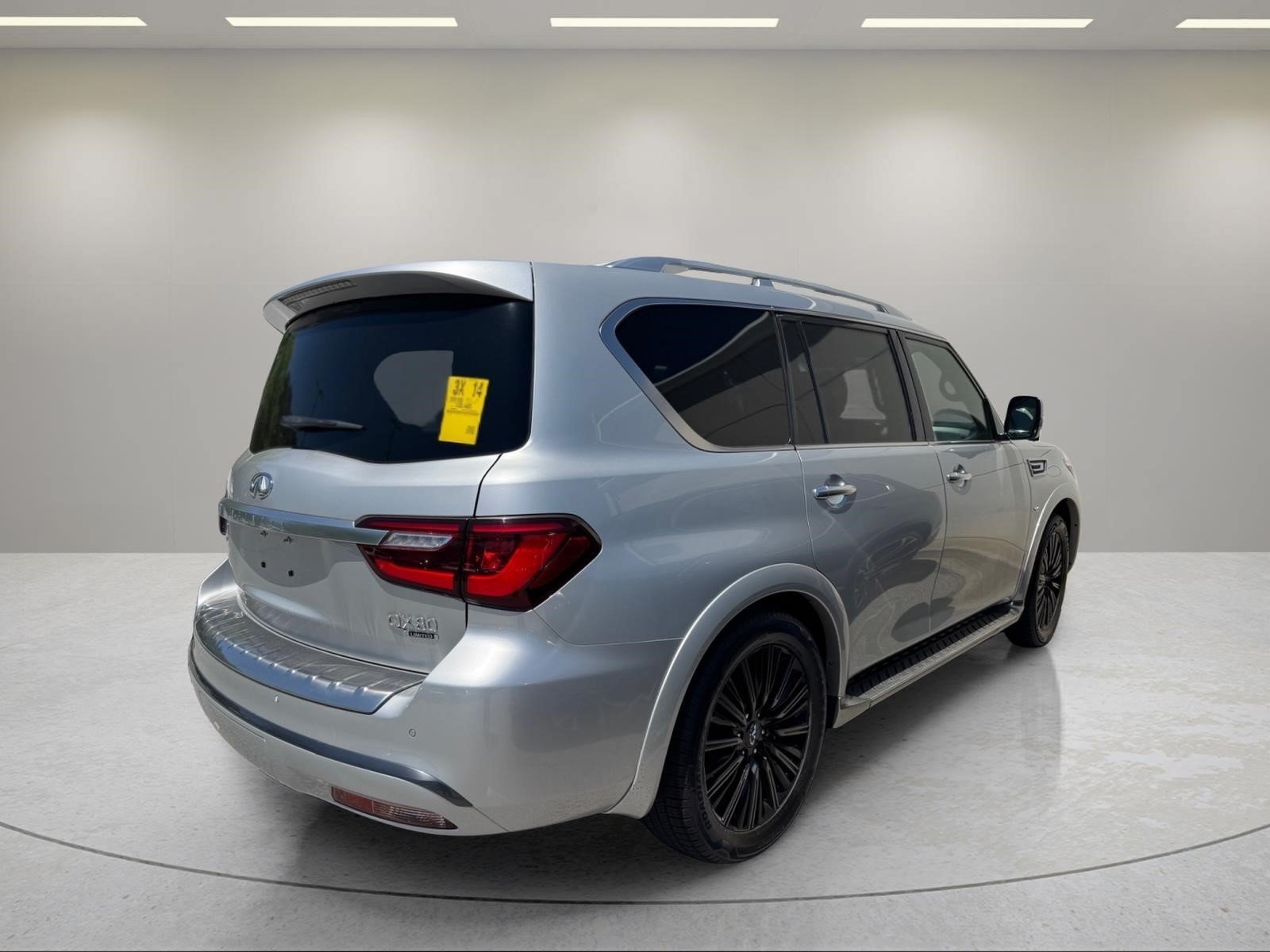 Used 2019 Liquid Platinum INFINITI LIMITED image 10