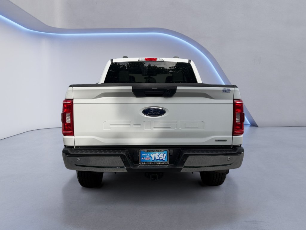 Used 2023 Oxford White Ford XLT image 4