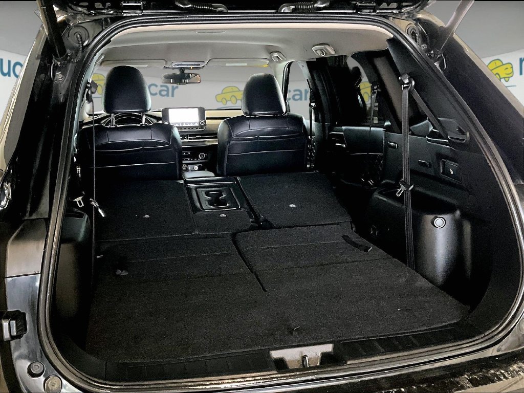 Used 2022 Black Mitsubishi SEL image 36