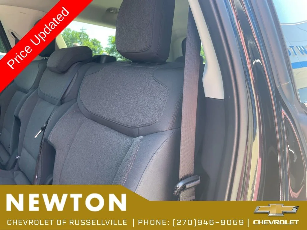 Used 2025 Black Ford Active image 36