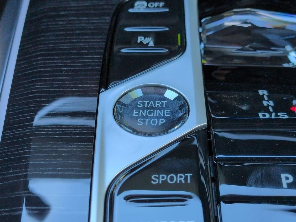 New 2026 Brooklyn Grey Metallic BMW xDrive40i image 29