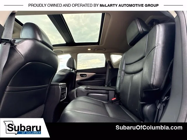 Used 2015 Silver Nissan SL image 14