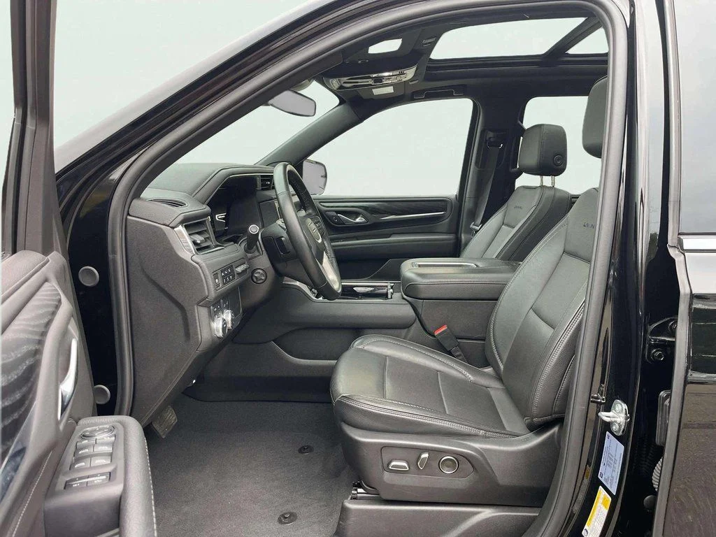 Used 2024 Onyx Black GMC Denali image 25