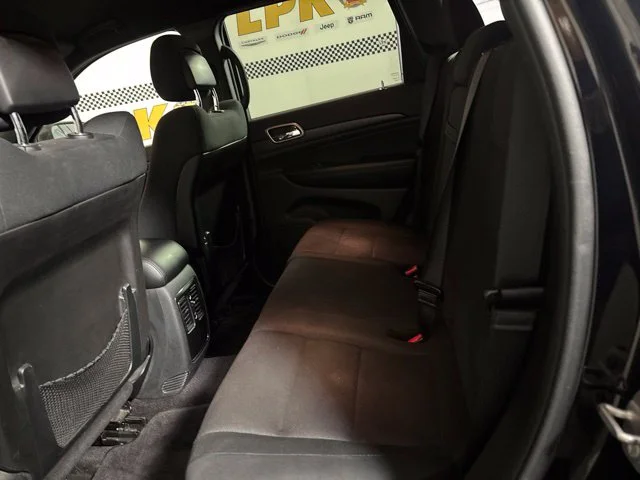 Used 2016 Brilliant Black Crystal Pearlcoat Jeep Laredo image 12