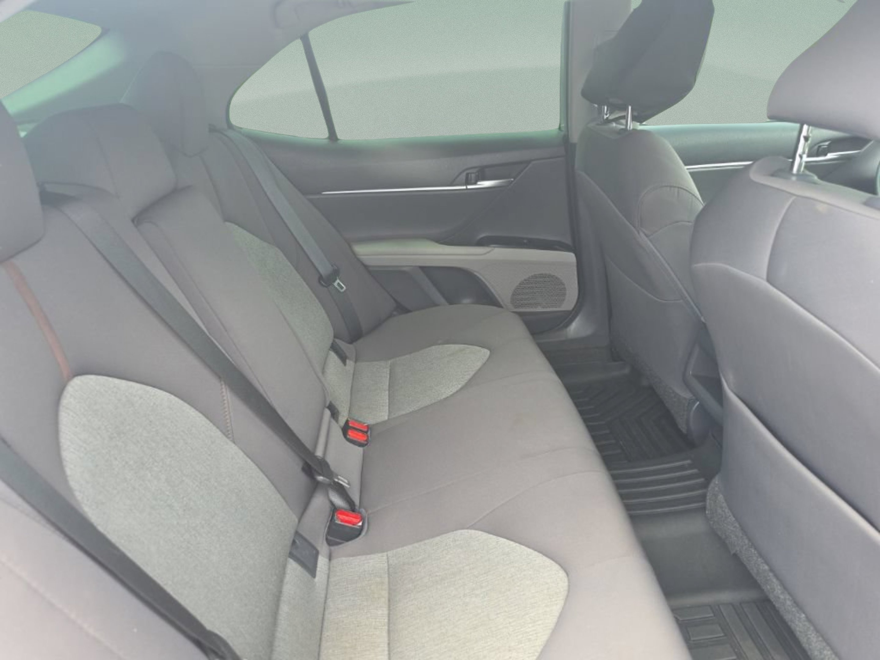 Used 2019 Silver Toyota LE image 20