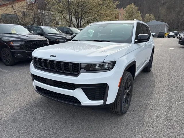 New 2026 Bright White Clear-Coat Exterior Paint Jeep Altitude image 7