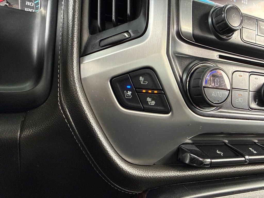 Used 2017 PEPPERDUST METALLIC GMC SLT image 68