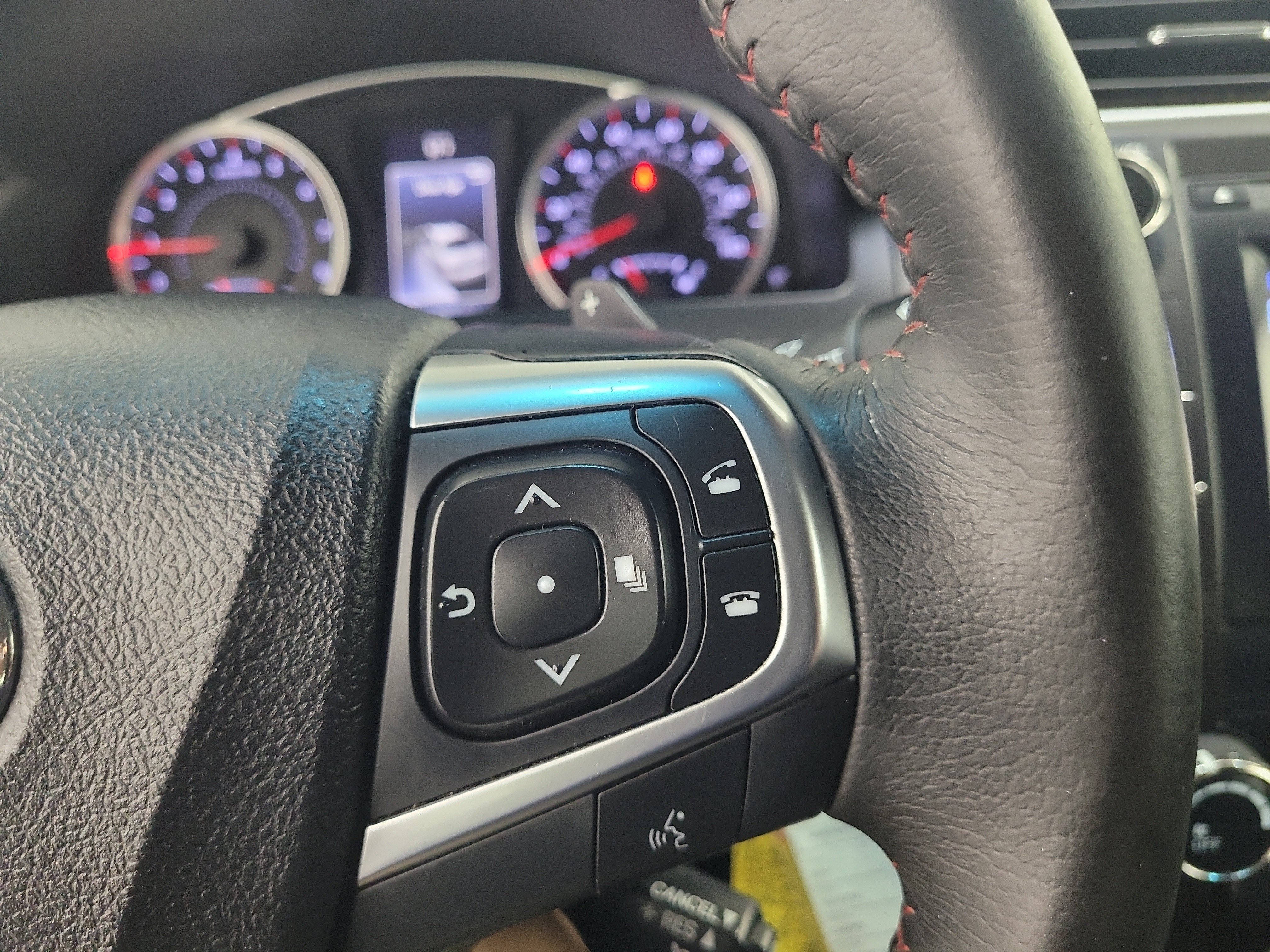 Used 2017 Cosmic Gray Mica Toyota SE image 26