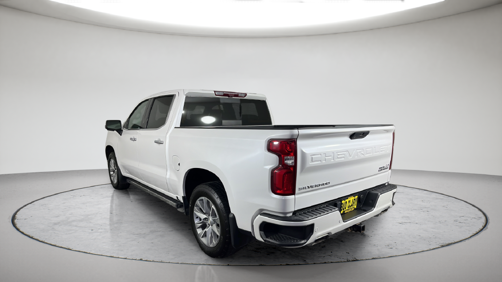 Used 2022 Beige Chevrolet High Country image 10