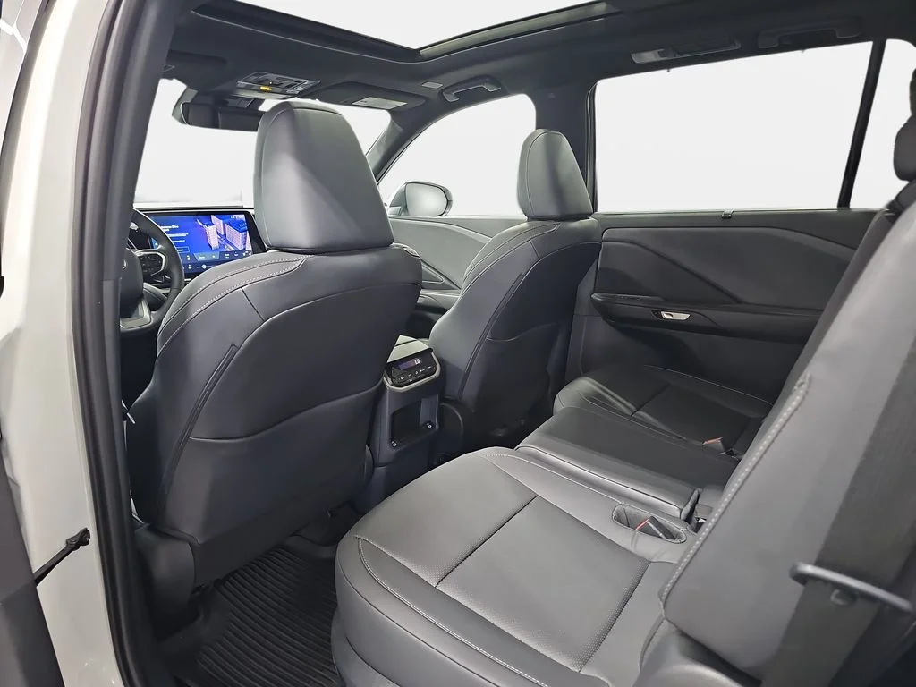 New 2026 Wind Chill Pearl Lexus PREMIUM AWD image 11
