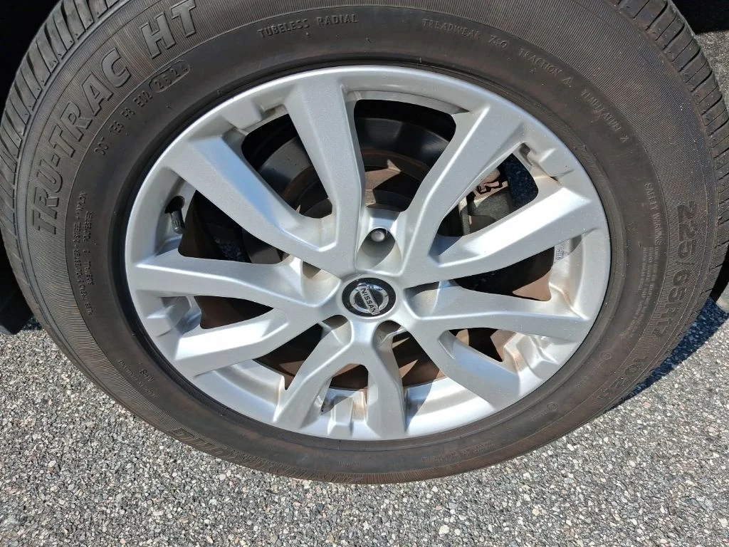 Used 2018 White Nissan SV image 13