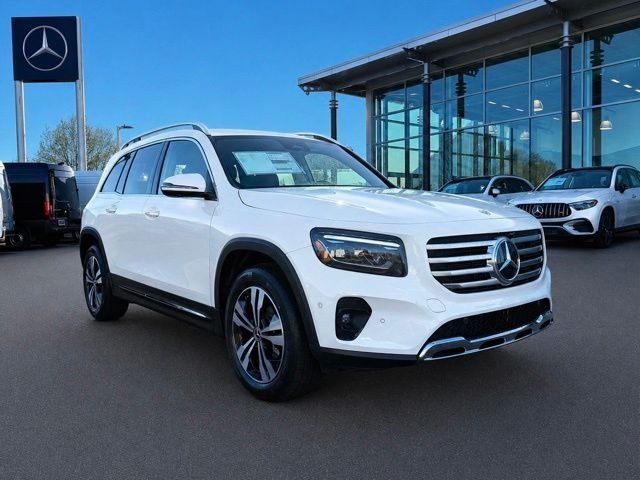 2026 Mercedes-Benz GLB GLB 250 4MATIC's photo