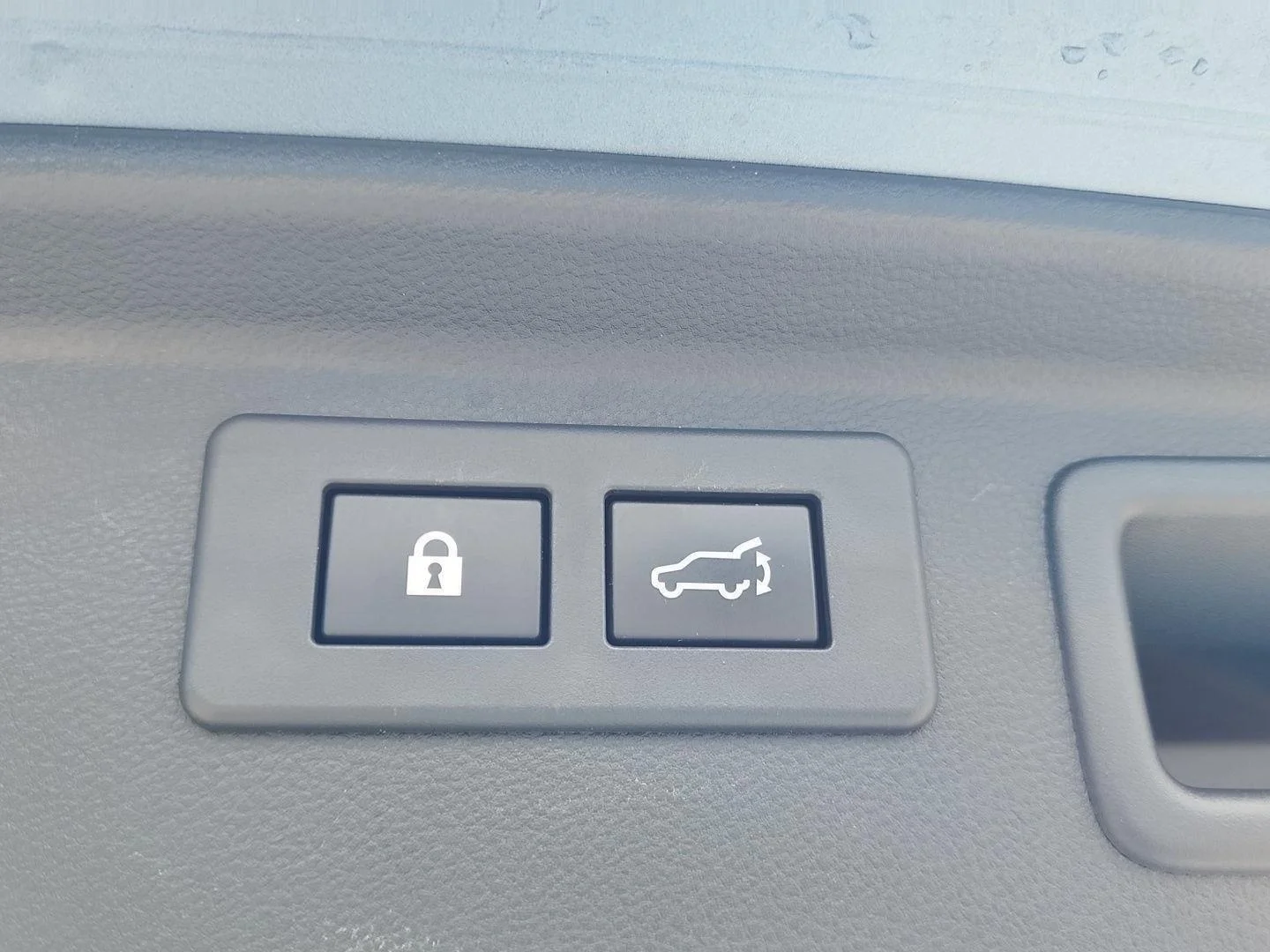 Certified Used 2023 Horizon Blue Pearl Subaru Limited image 10
