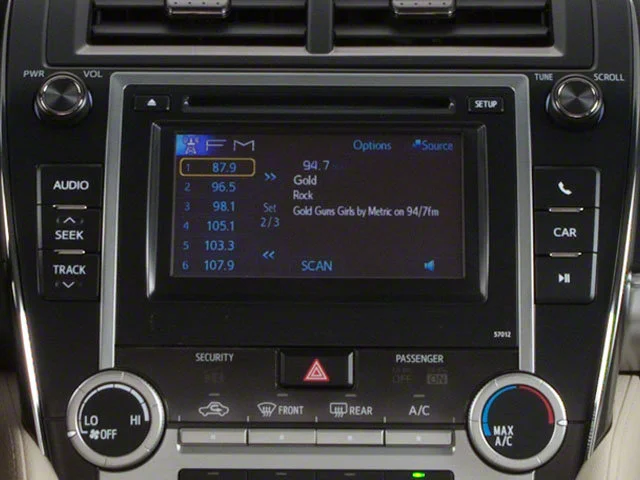 Used 2012 Cypress Pearl Toyota LE image 18