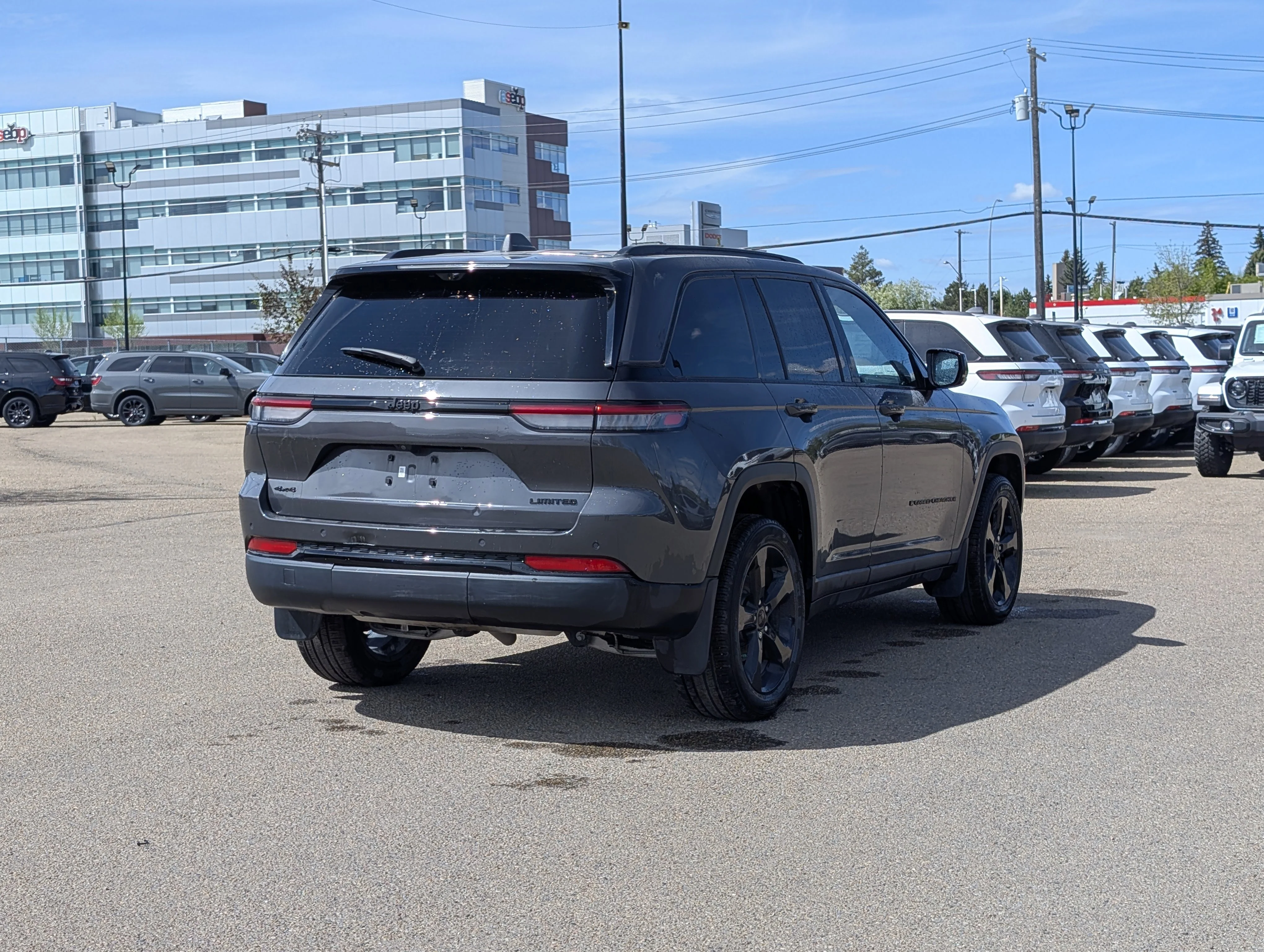 Used 2025 Baltic Grey Metallic Jeep Limited image 7