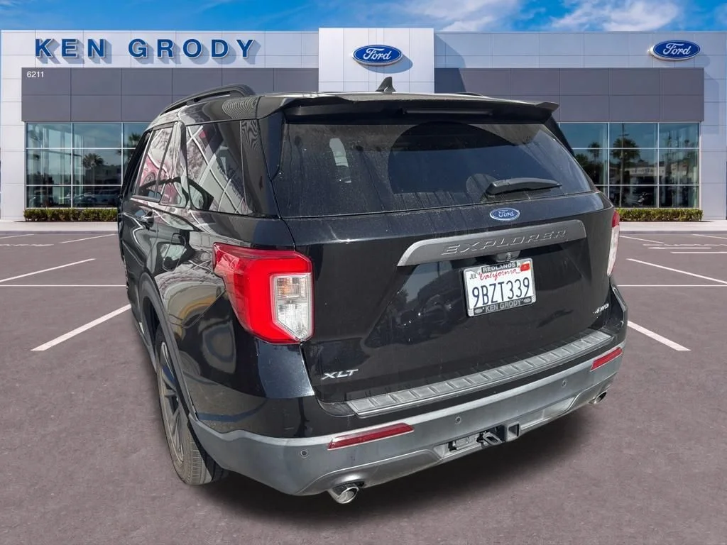 Used 2022 Black Ford XLT image 4