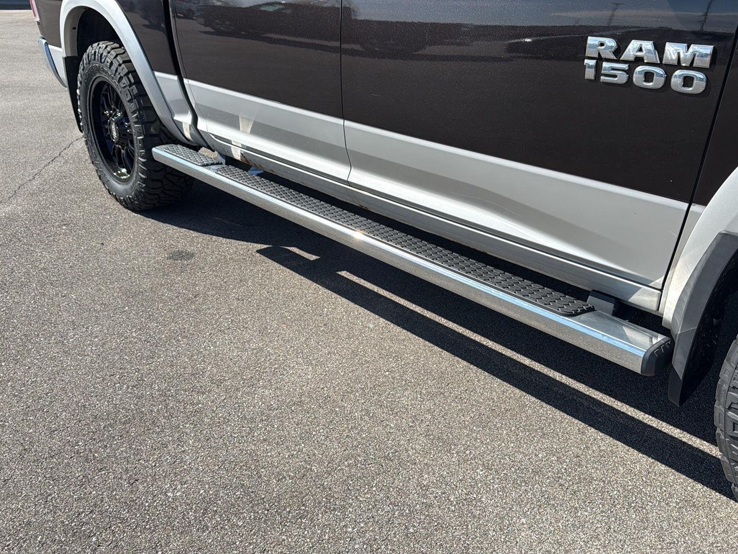 Used 2017 Luxury Brown Pearlcoat Ram Laramie image 24