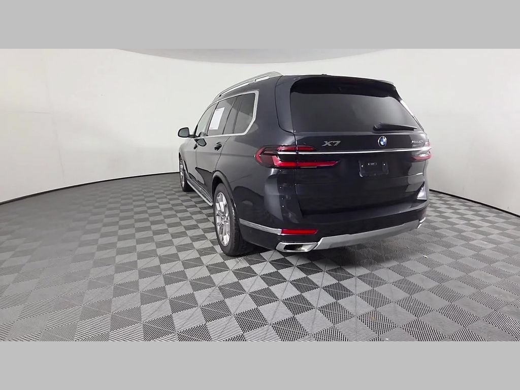 2025 BMW X7 40i - Photo 44