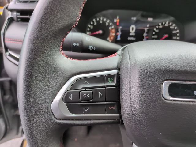 Used 2024 Gray Jeep Trailhawk image 14