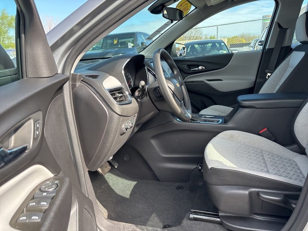Used 2024 Gray Chevrolet LS image 27