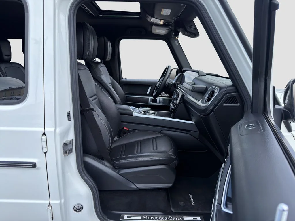 Used 2019 White Mercedes-Benz G 550 image 27
