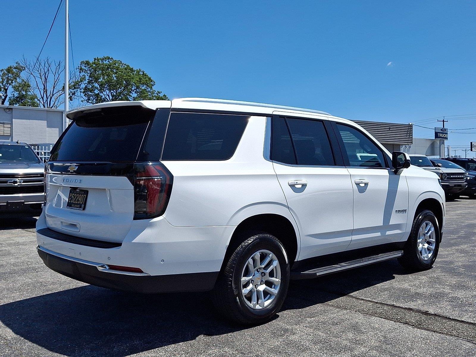 Used 2025 Summit White Chevrolet LS image 6