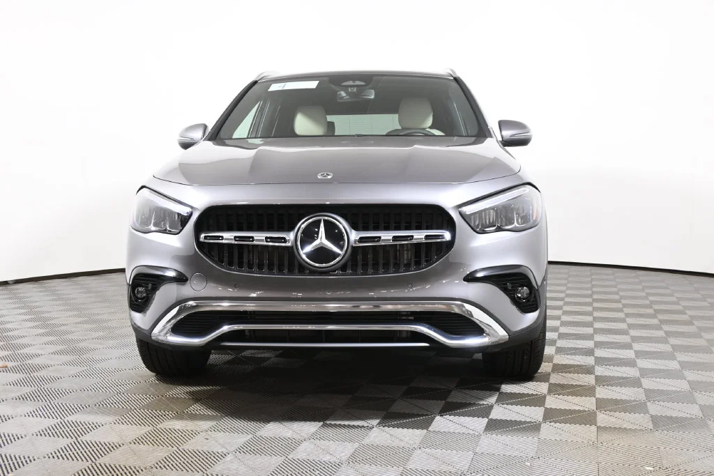 Used 2026 Gray Mercedes-Benz GLA 250 image 10