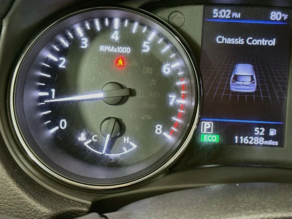 Used 2018 Blue Nissan S image 14