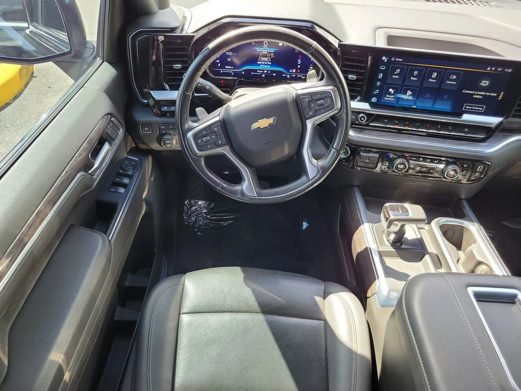 Used 2022 Black Chevrolet LTZ image 17