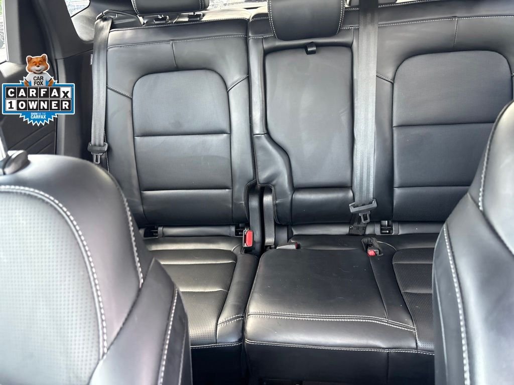 Used 2023 Black Metallic Ford Platinum image 27