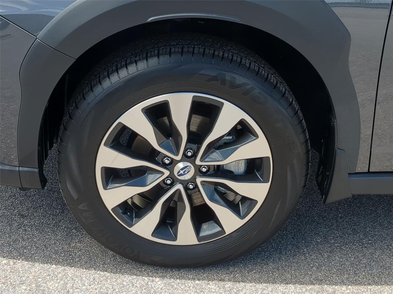Used 2024 Magnetite Gray Metallic Subaru Limited image 10