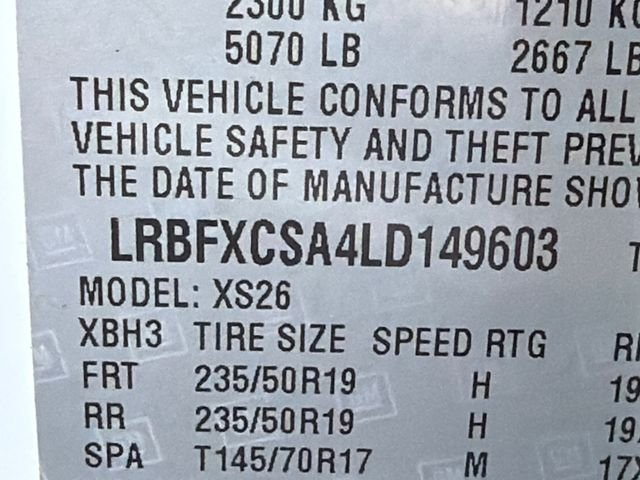 Used 2020 White Buick Essence image 34