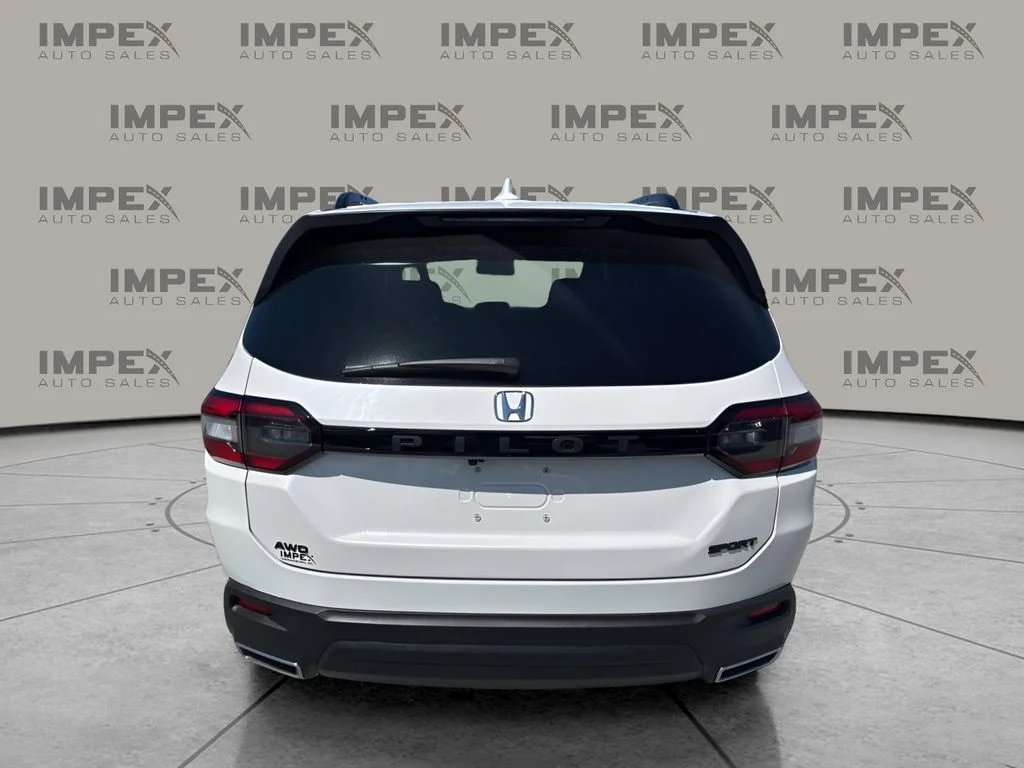 Used 2025 White Honda Sport image 3