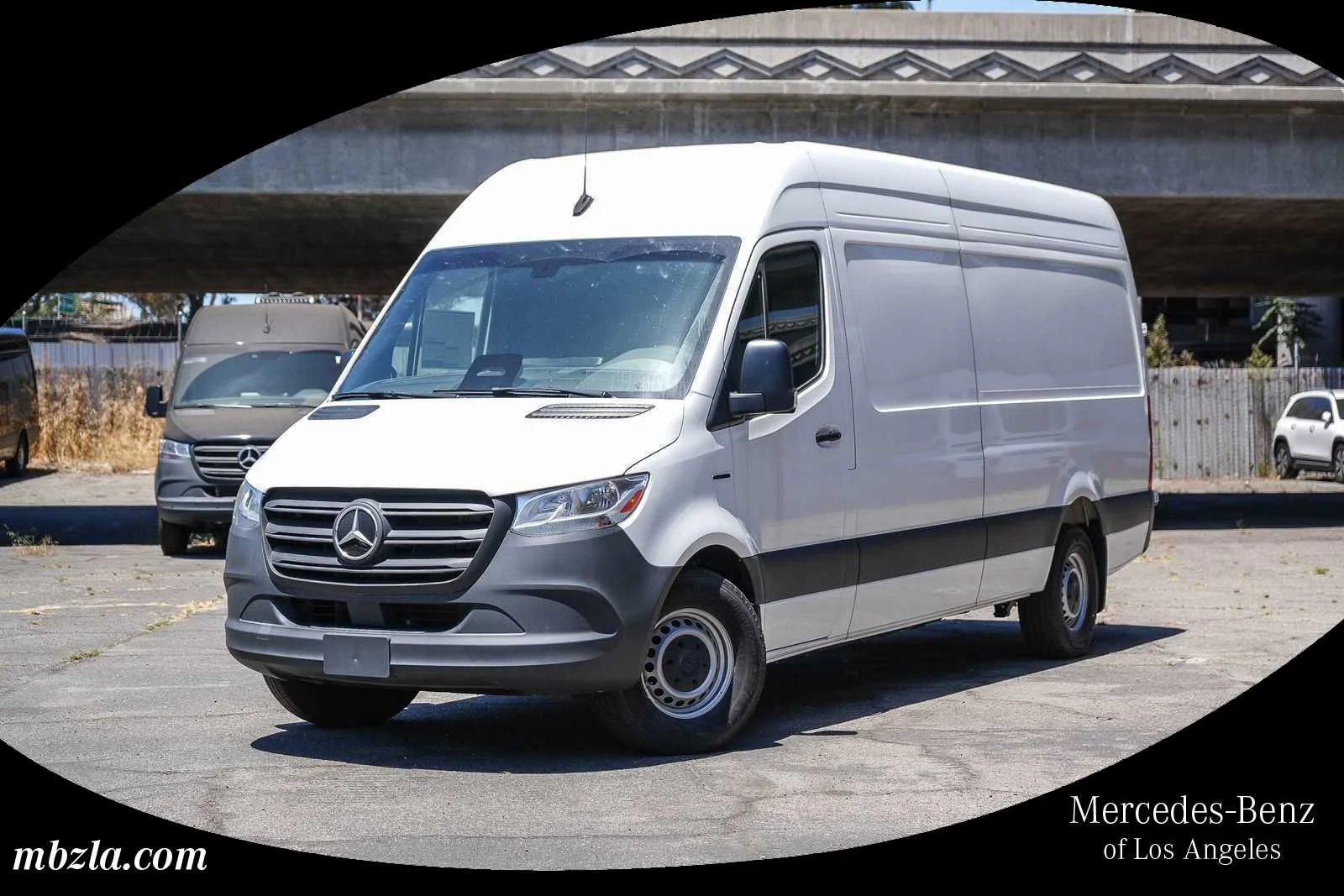 2025 Mercedes-Benz eSprinter Cargo Van Cargo 170WB High Roof 113kw Battery RWD SO Motor