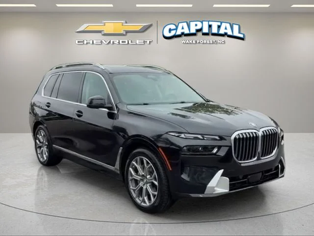Used 2023 Black BMW xDrive40i image 7