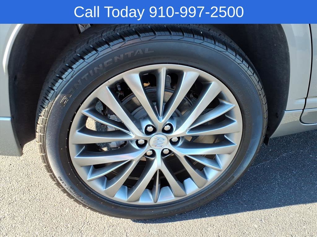 Used 2025 Moonstone Gray Metallic Buick Avenir image 8