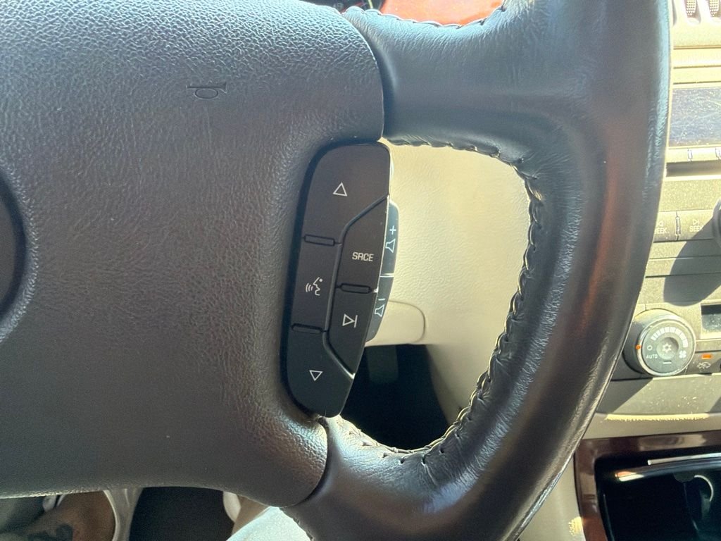 Used 2008 Red Buick CXL image 16