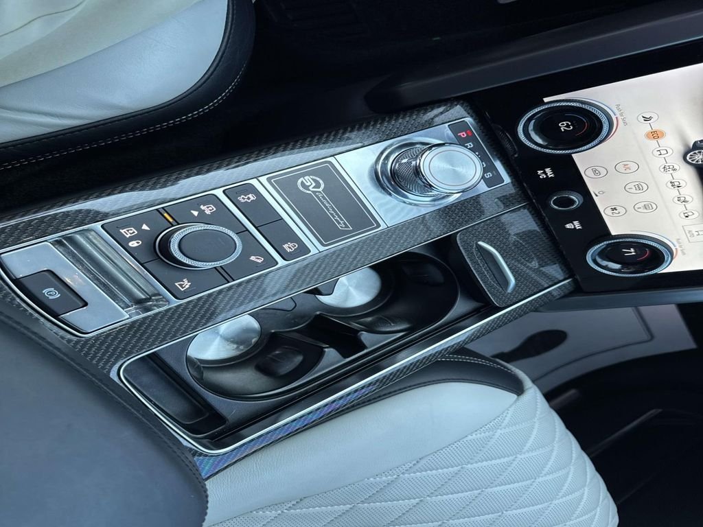 Used 2019 SVO PALETTE WHITE Land Rover SVAutobiography image 29