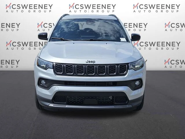 New 2026 Silver Zynith Metallic Clear-Coat Exterior Paint Jeep Latitude image 8